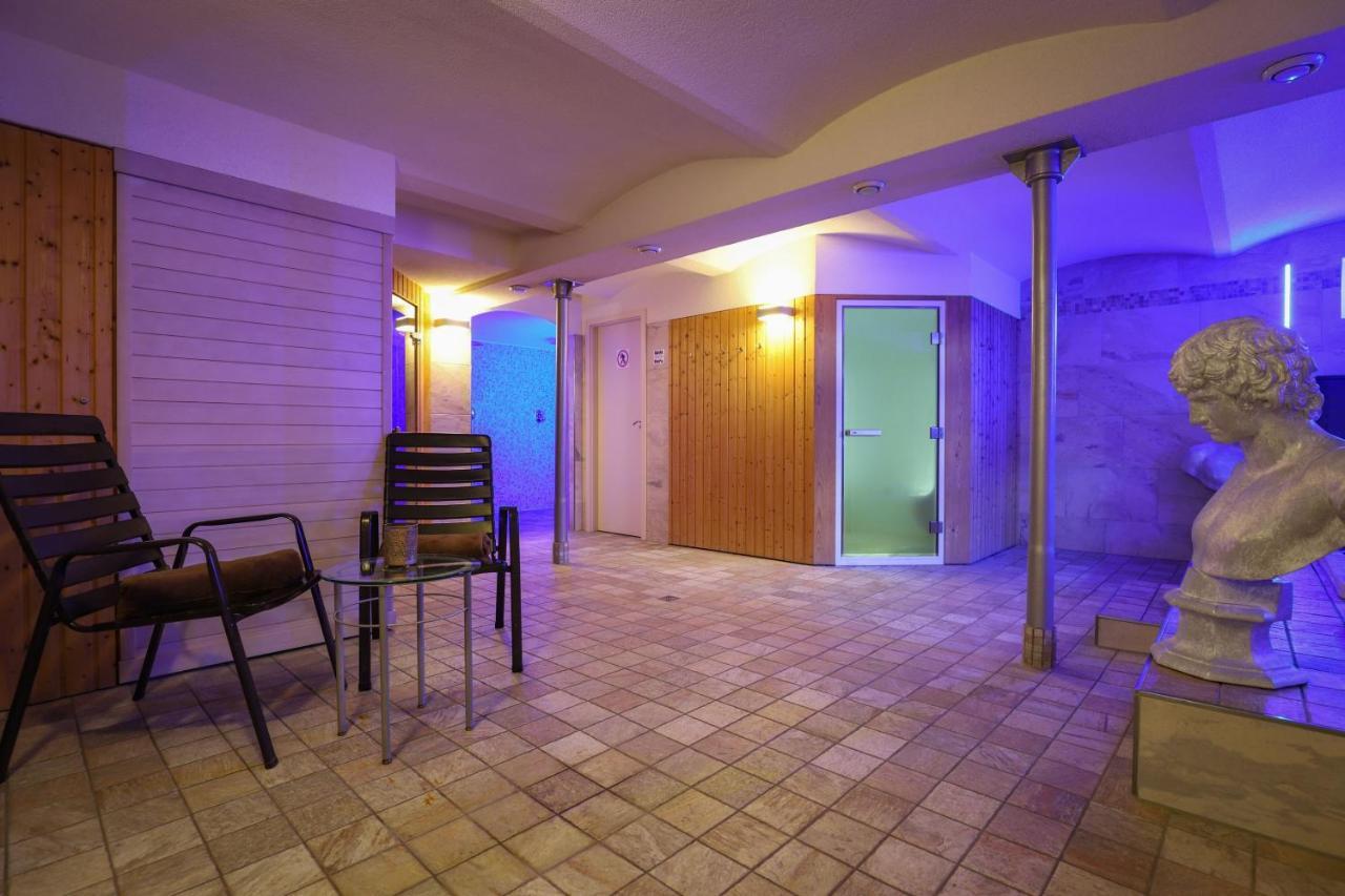 Active & Wellness Hotel Subterra Ostrov  Exteriör bild